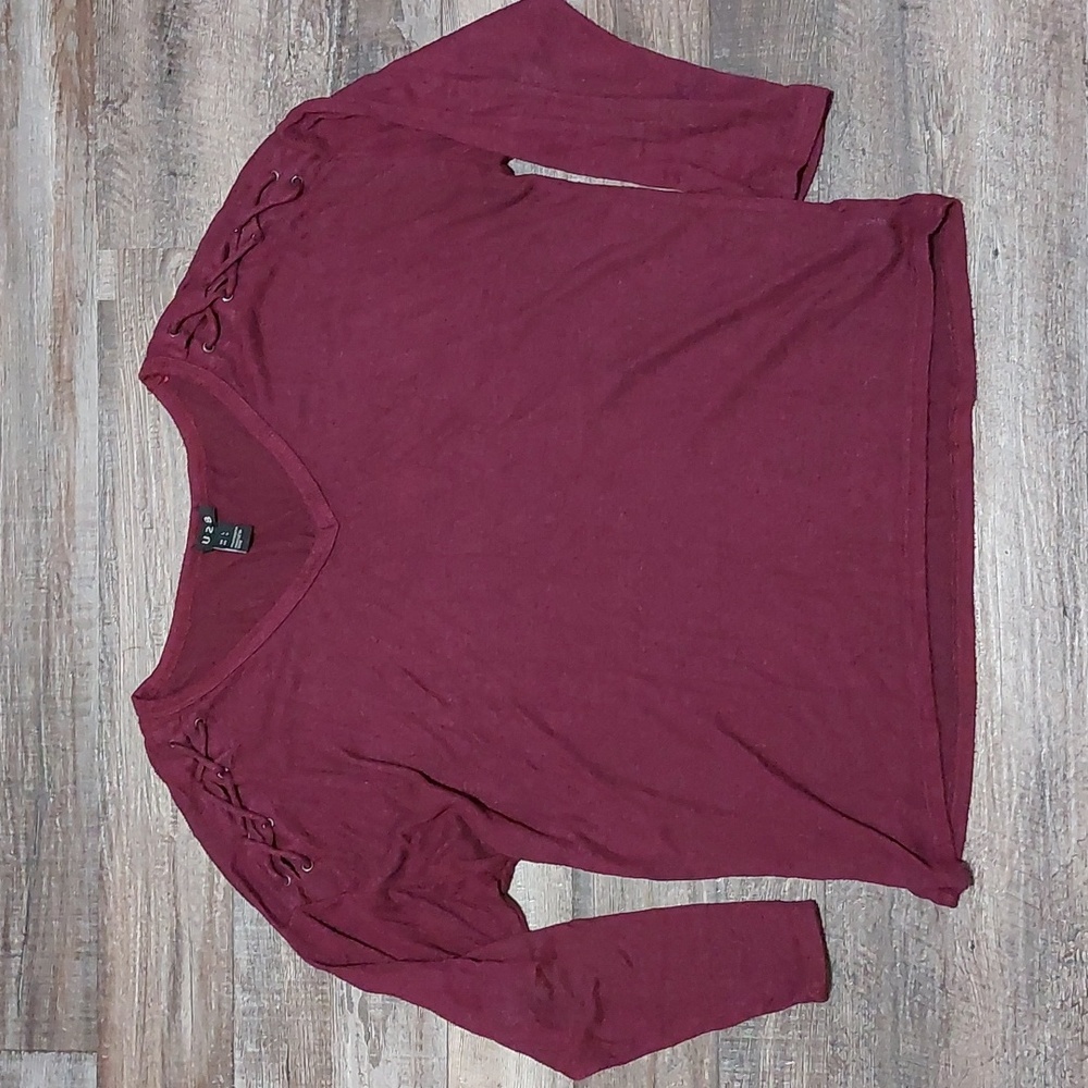 U2B burgundy top